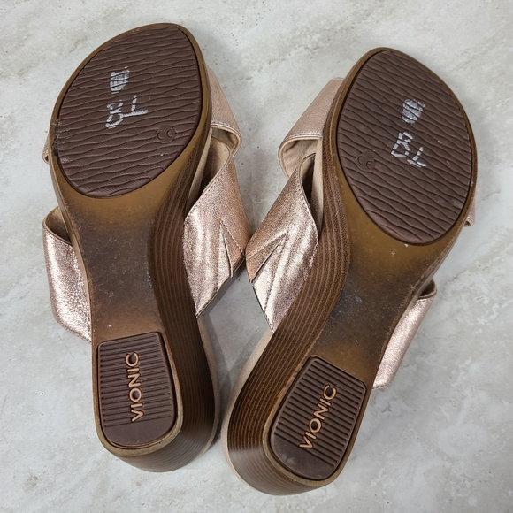 Vionic KARA Rose Gold Metallic Leather Cross-Band Demi-Wedge Sandals 11 - Picture 9 of 9